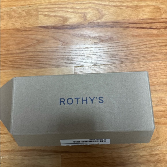 Rothy's Black and Blue Women's Flats (Size 7 could fit 7 1/2) - Picture 4 of 5